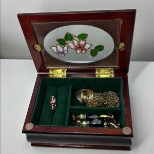 Vintage Jewelry Box & Jewelry Bundle - Set of 5